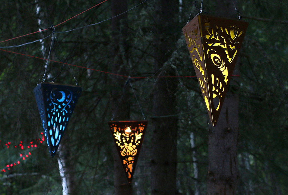 Lantern installation by light artists Steven Teeuwsen and Kendel Vreeling
